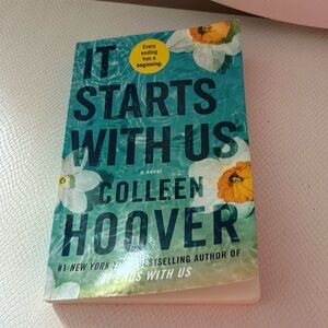 It starts with us Colleen Hoover